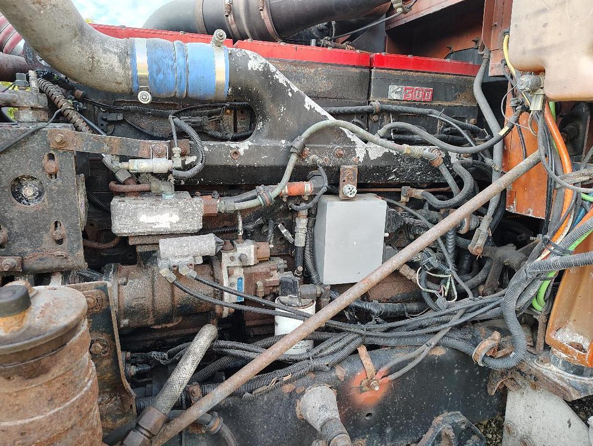 Used 1998 INTERNATIONAL 9300