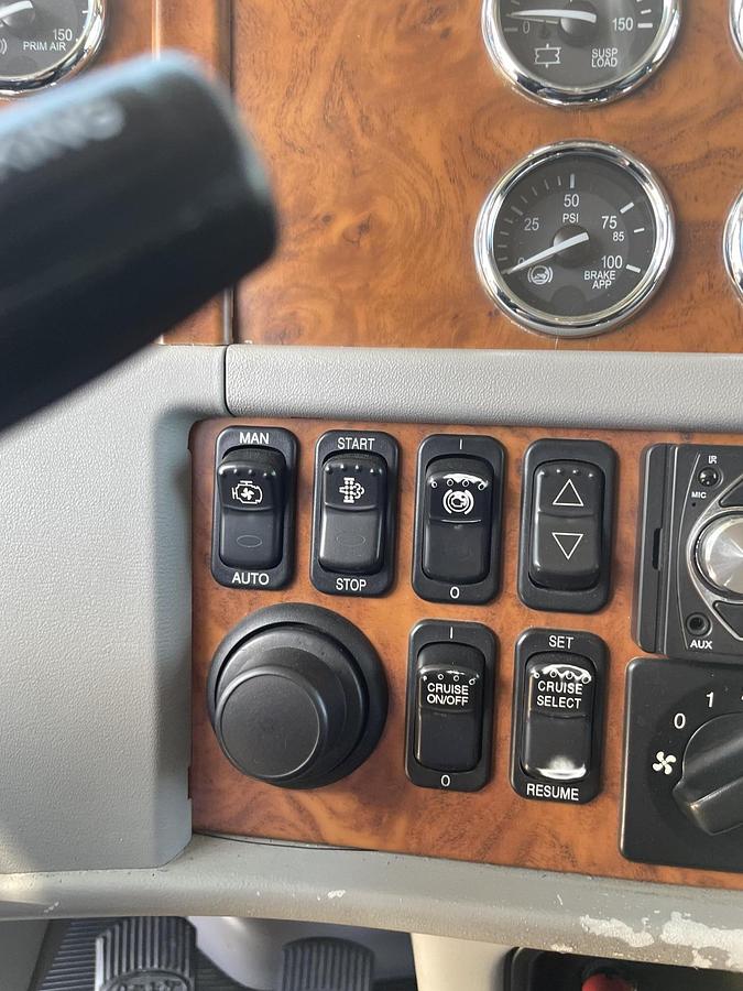 Used 2008 PETERBILT 388