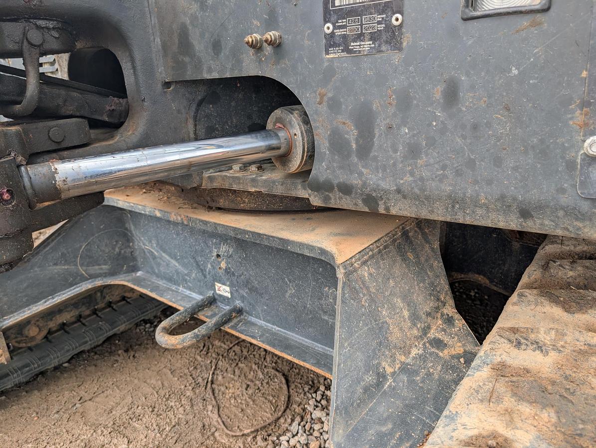 Used 2023 BOBCAT E 42 R2