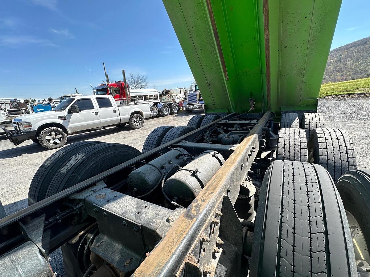 Used 2019 PETERBILT 389 Glider