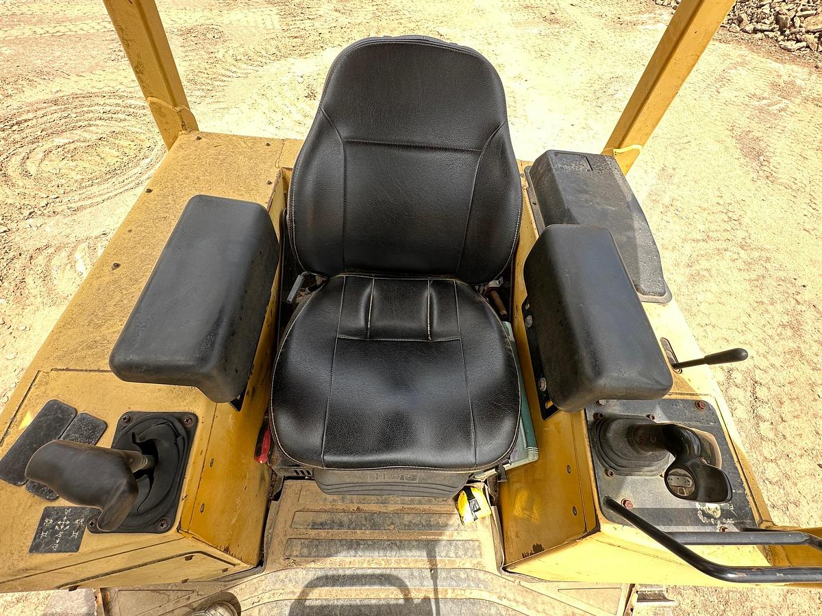 Used 2001 DEERE 450H