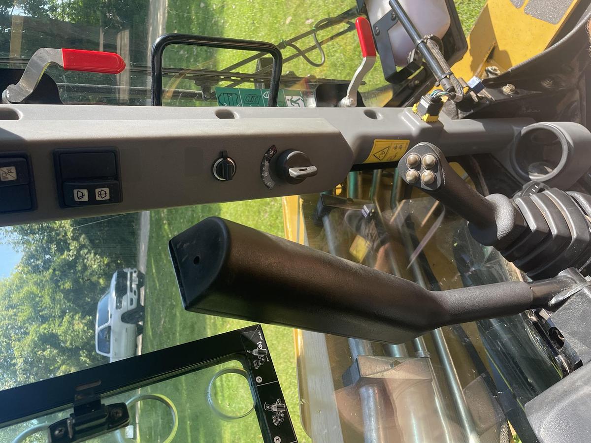 Used 2023 ASV RT135F