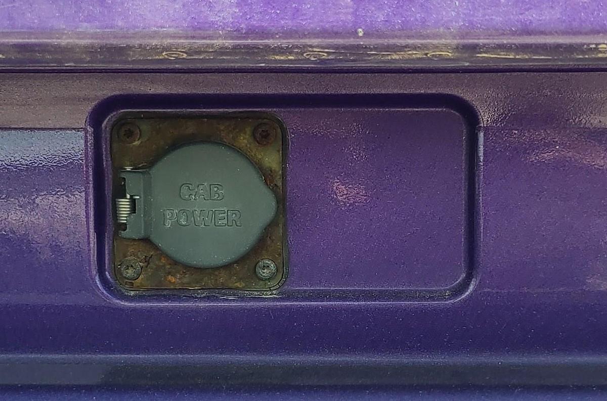 Used 2015 VOLVO VNL64T780