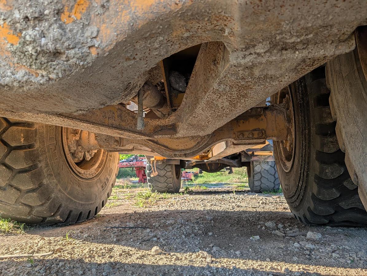 Used 2005 VOLVO A25D