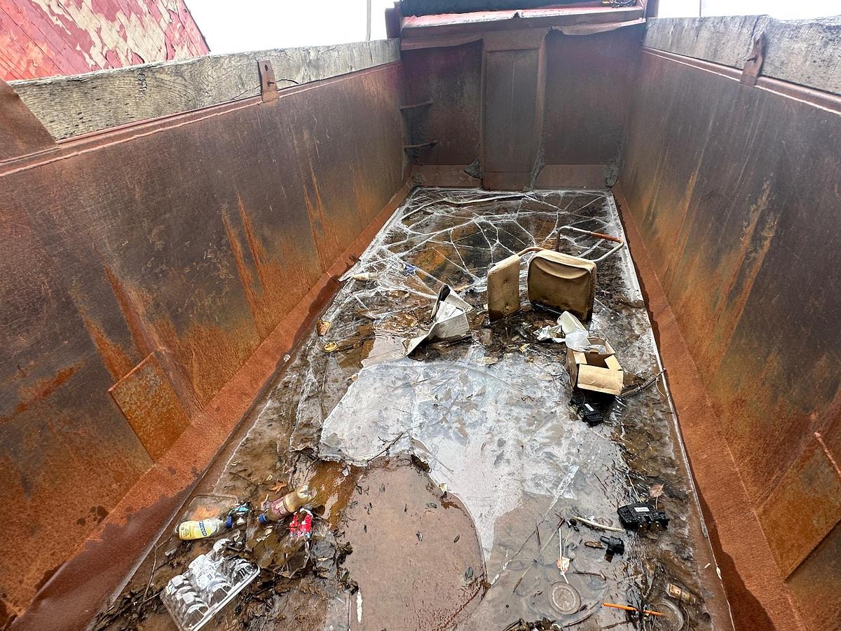 Used 2005 MACK Granite CV713