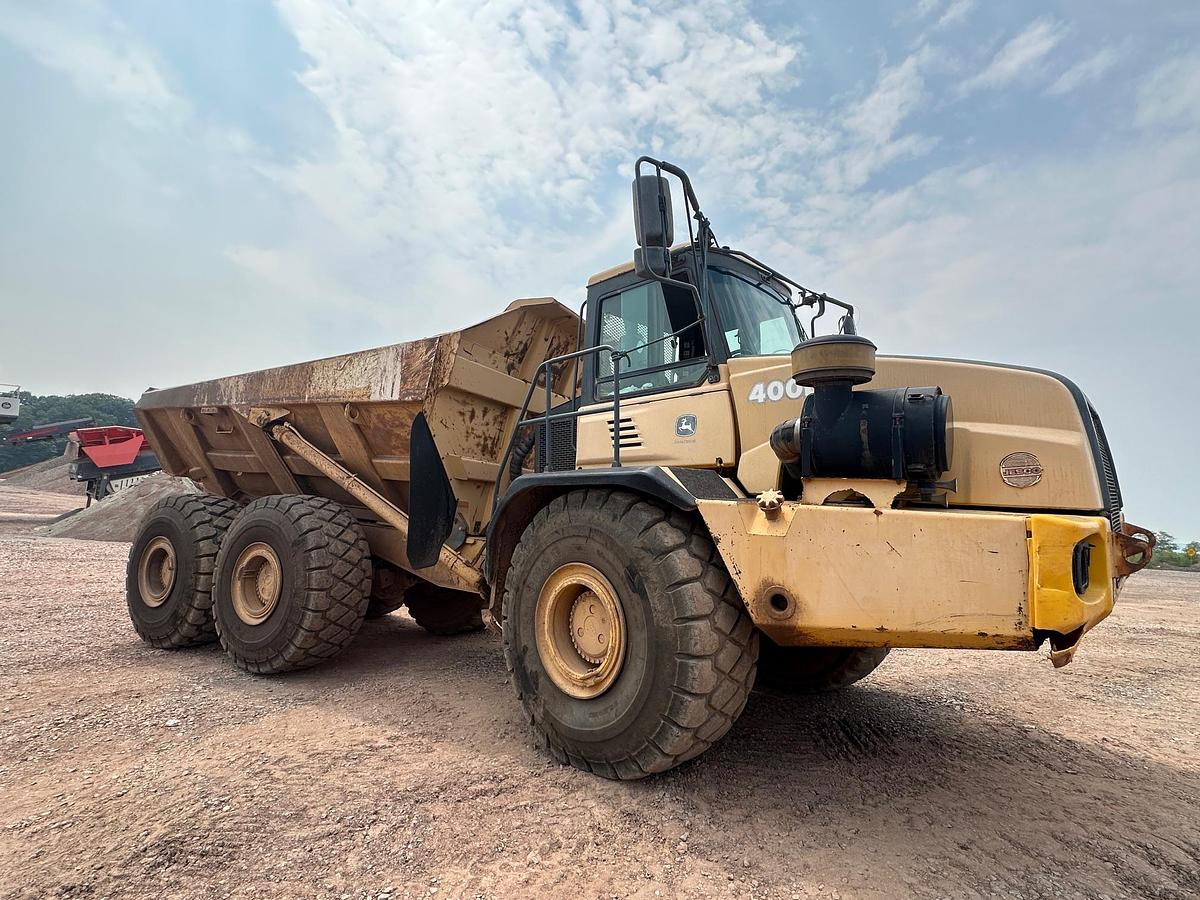 Used 2003 DEERE 400D