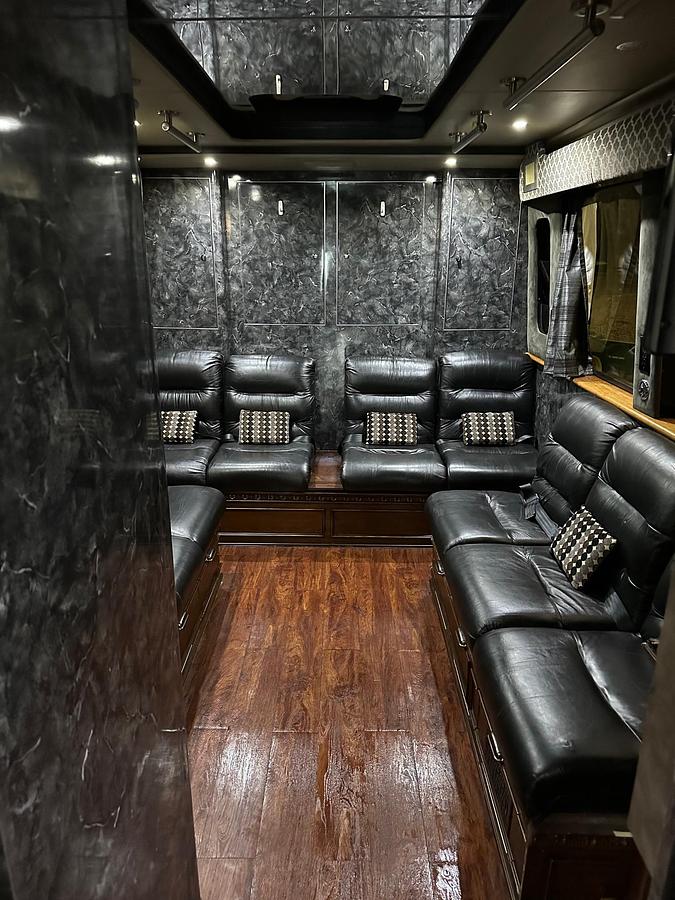 Used 1998 PREVOST XL 45' Executive Coach