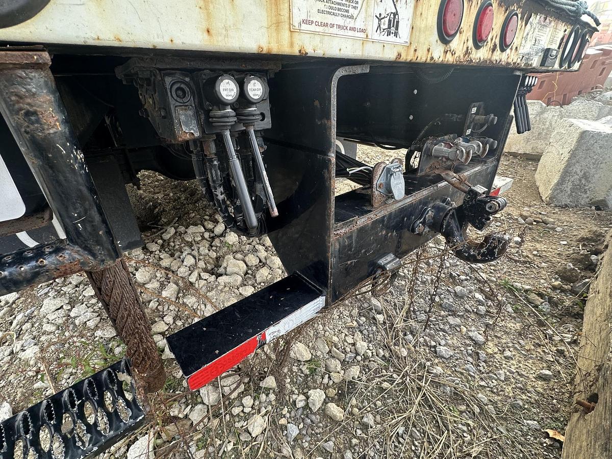 Used 2017 FREIGHTLINER M2 106