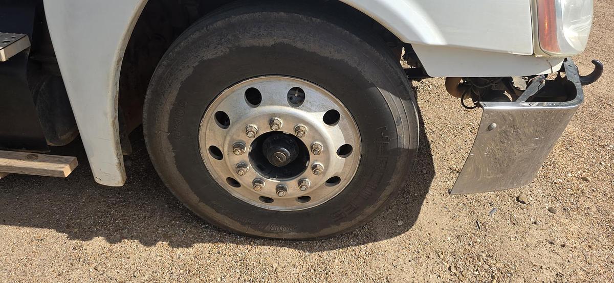 Used 2012 FREIGHTLINER Cascadia