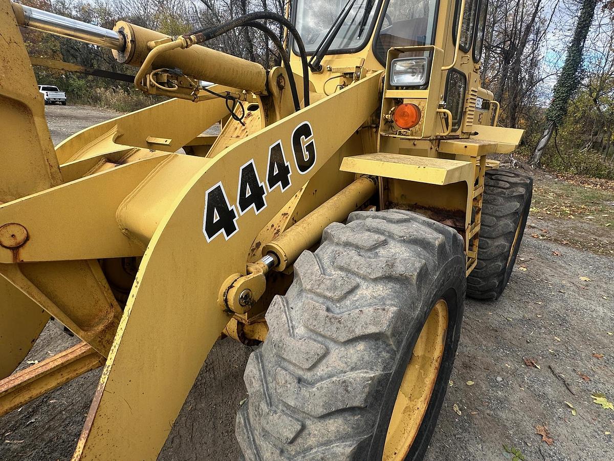 Used 1996 DEERE 444G