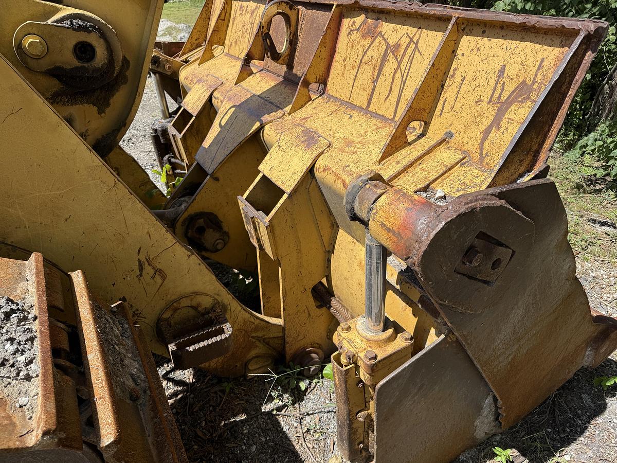 Used 1996 CATERPILLAR 963B