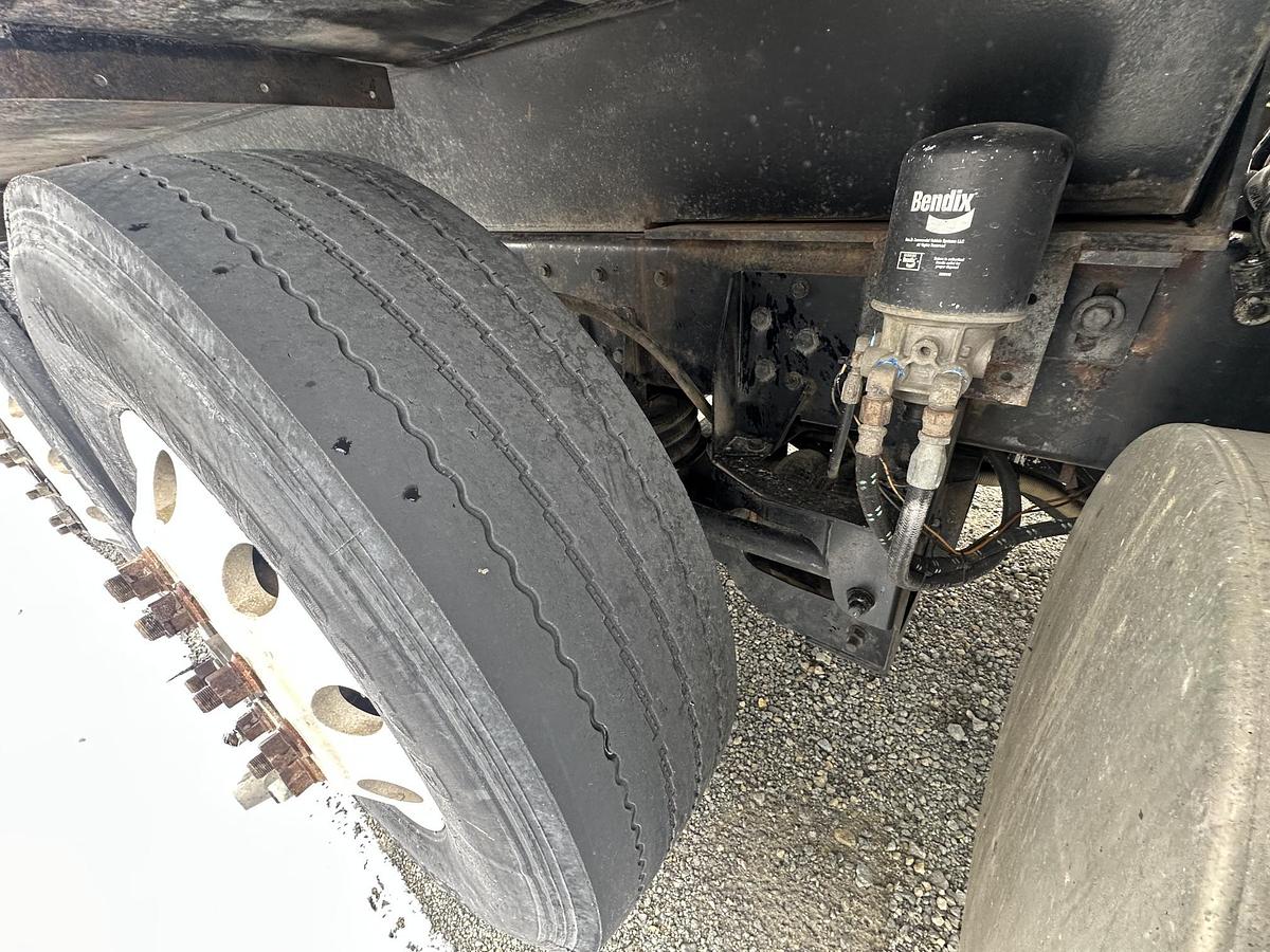 Used 2002 KENWORTH T800