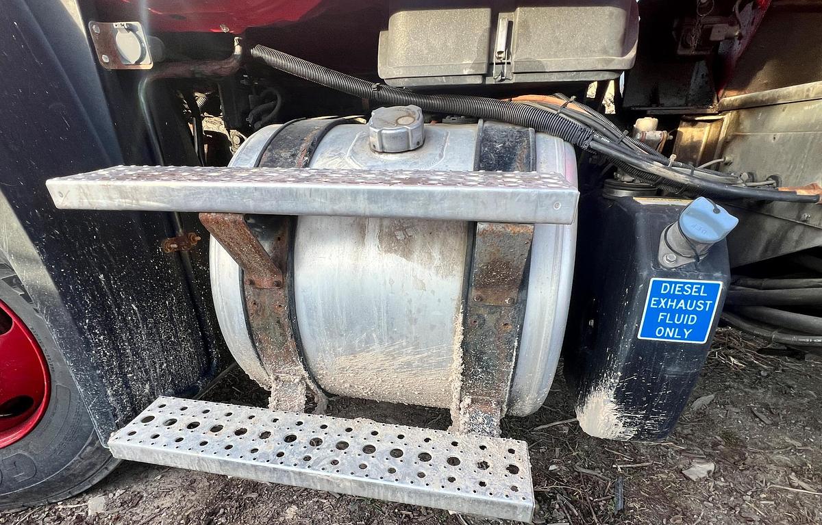 Used 2013 FREIGHTLINER 108SD Dump Truck