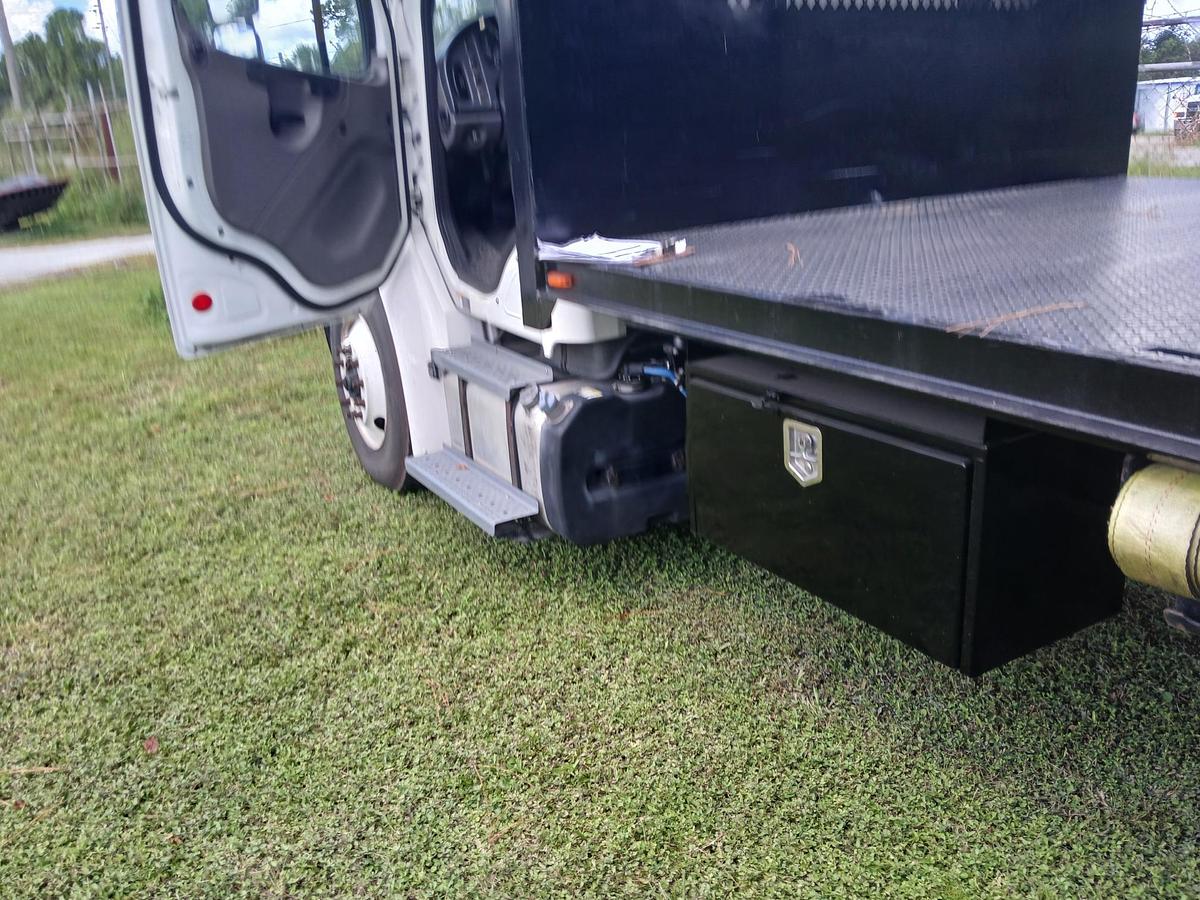 Used 2016 FREIGHTLINER M2 106