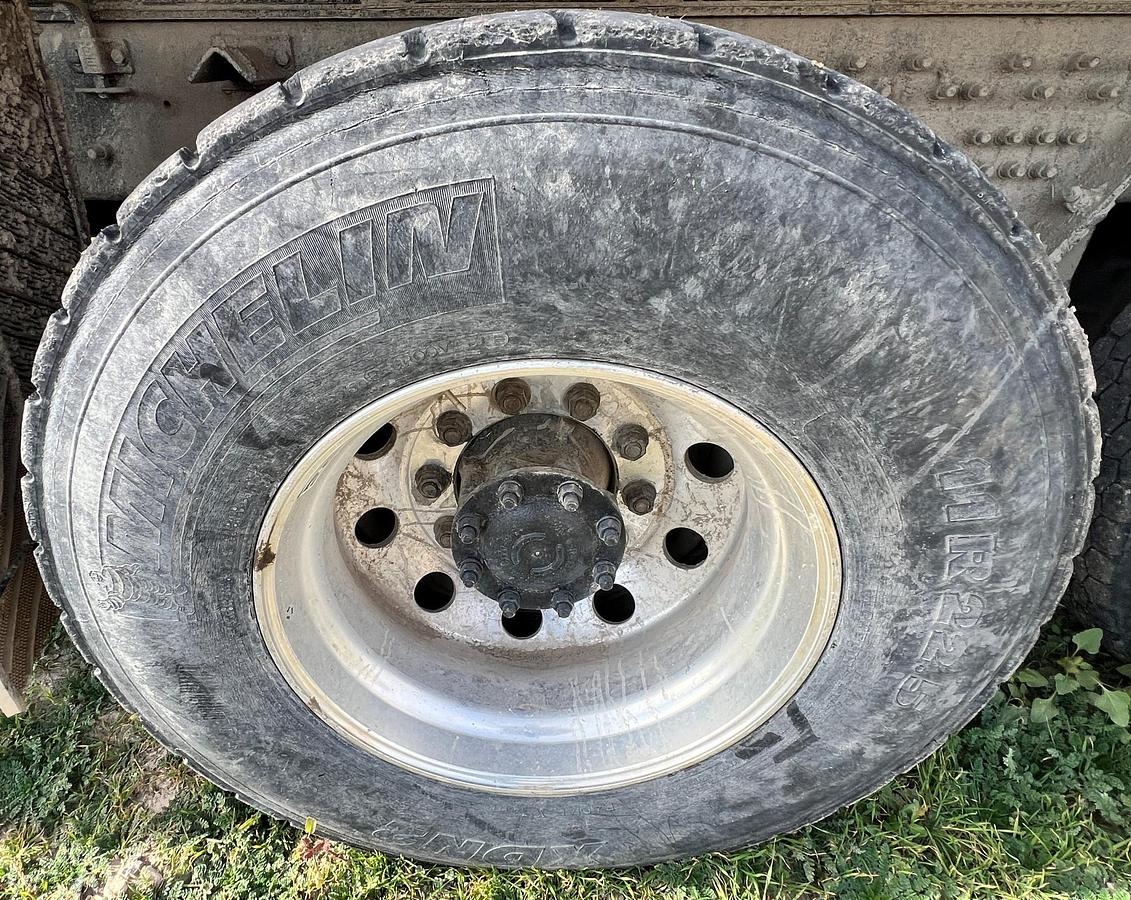 Used 2005 MACK CV713 Granite Dump Truck