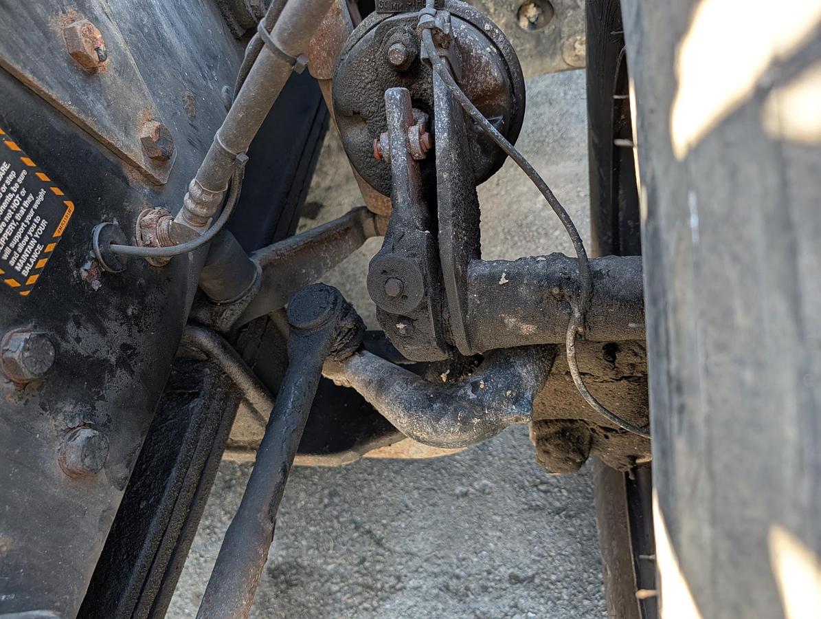 Used 2003 MACK RD688S