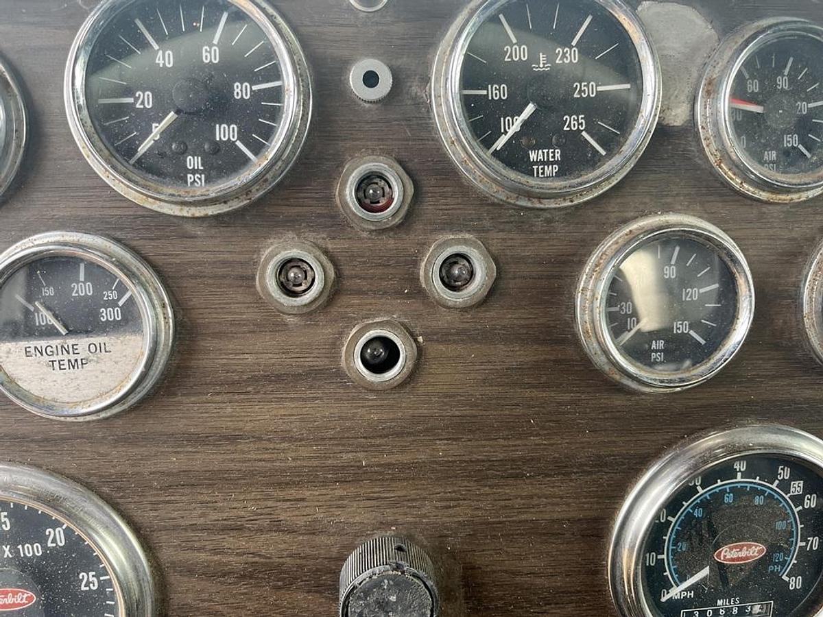 Used 1985 PETERBILT 359