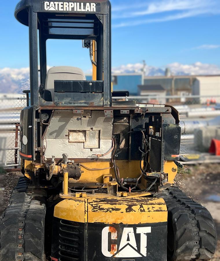 Used 2005 CATERPILLAR 304 CR