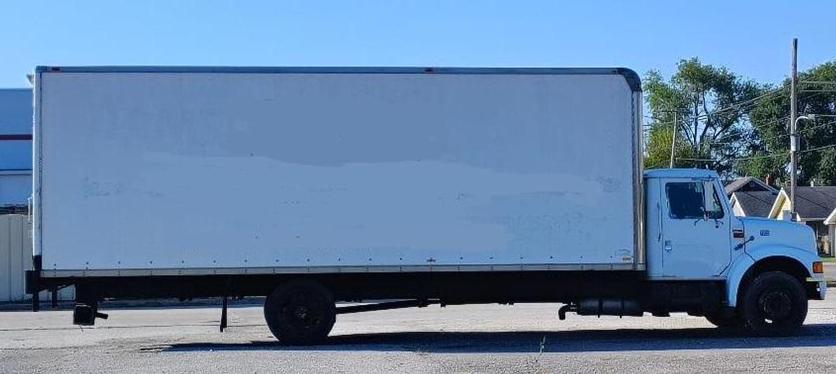 Used 1999 INTERNATIONAL 4700 Low Profile T444E