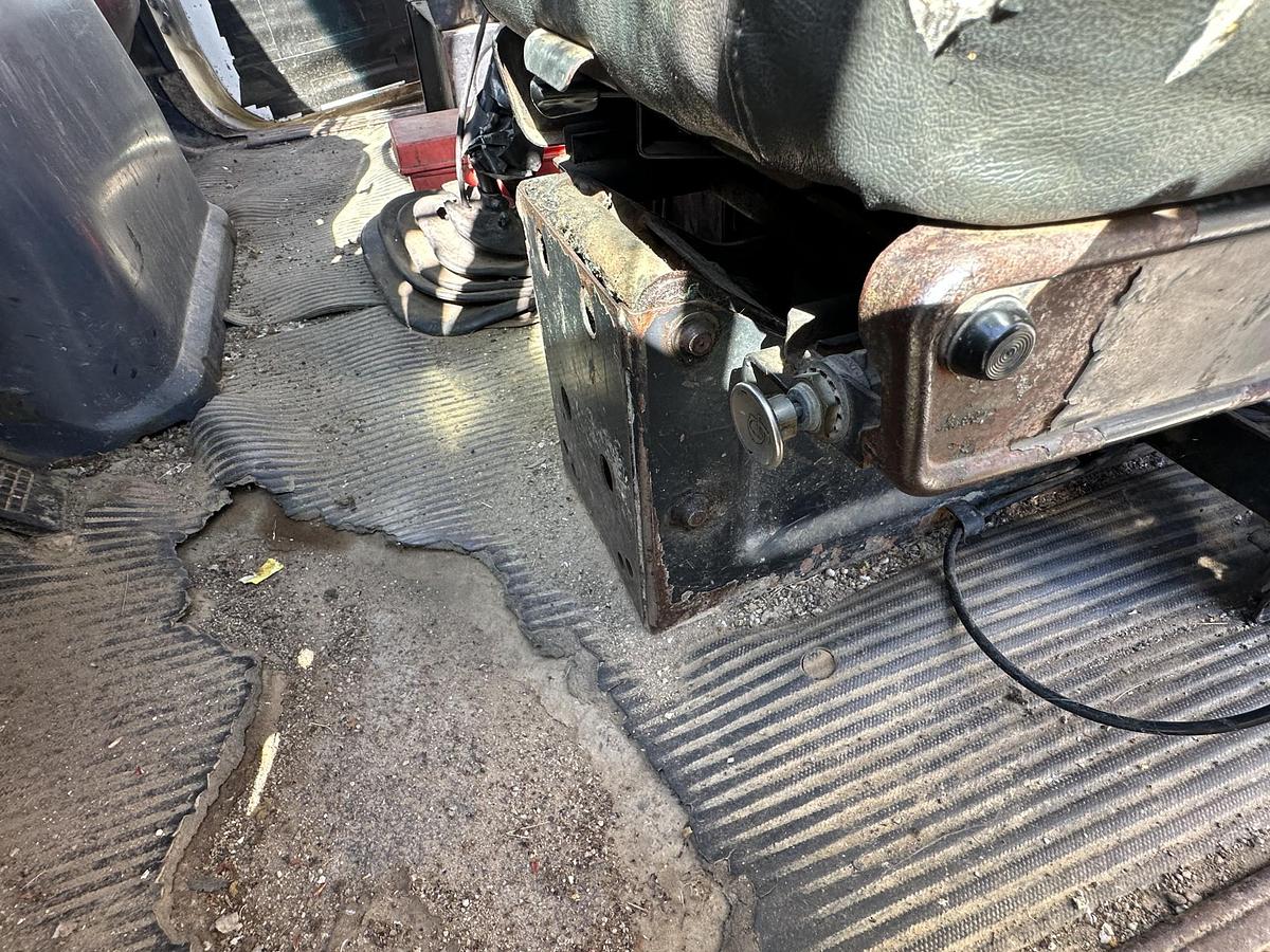 Used 1993 FORD L9000