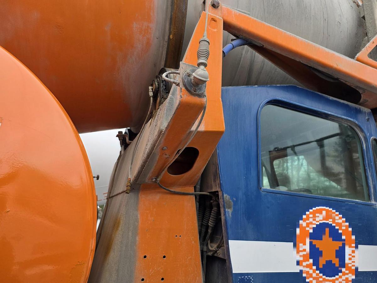 Used 2008 OSHKOSH Front Discharge