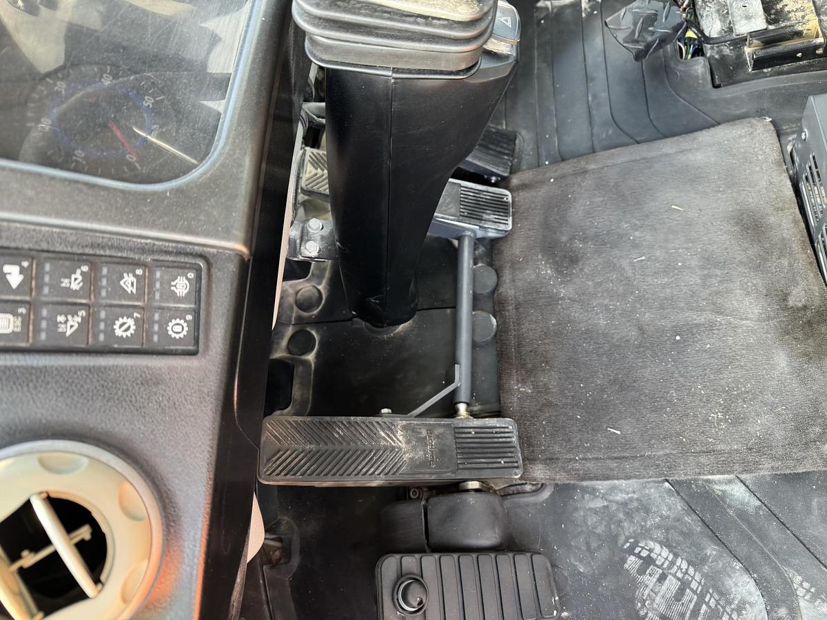 Used 2018 DOOSAN DL 220