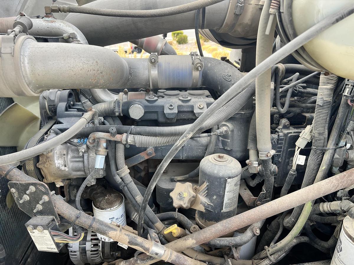 Used 2005 MACK CV713 Granite Dump Truck