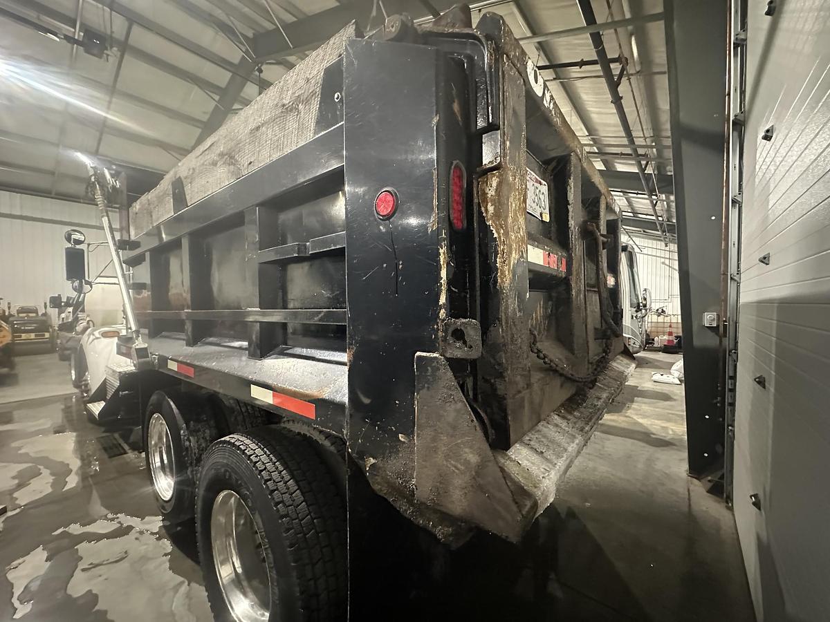 Used 2006 KENWORTH T300