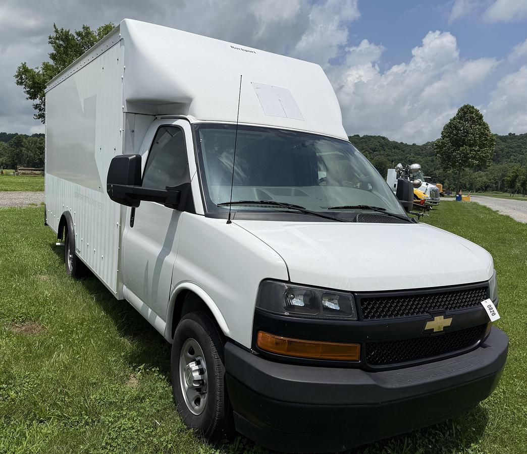 Used 2023 CHEVROLET Express 3500