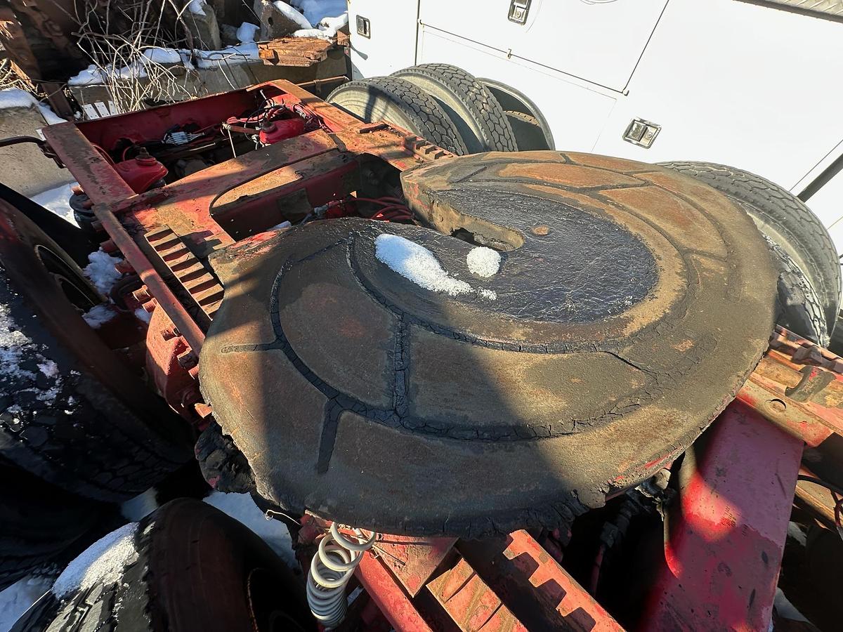 Used 1997 PETERBILT 389