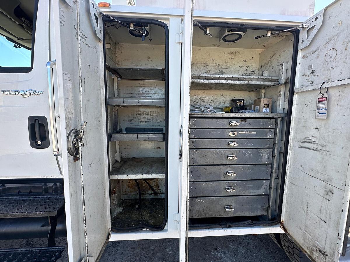 Used 2010 INTERNATIONAL 4300 Service Truck