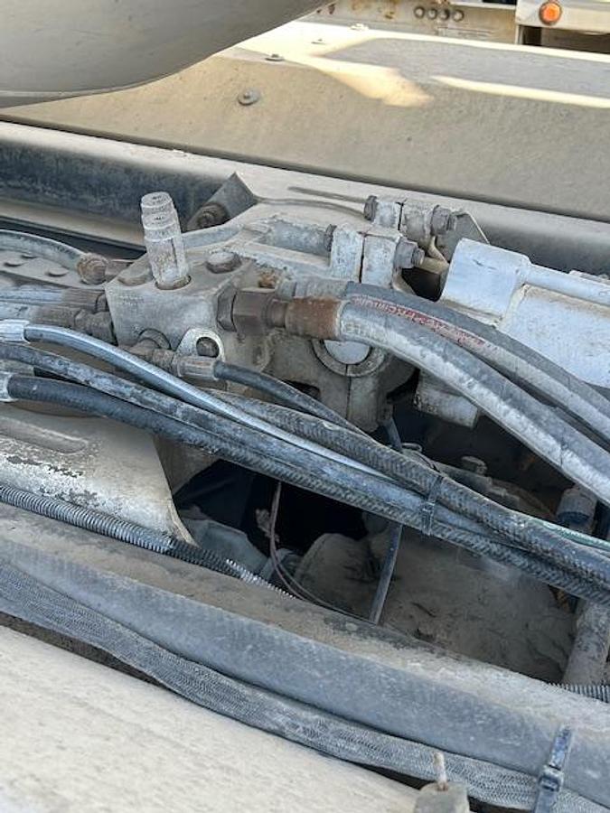 Used 2016 MACK GU700