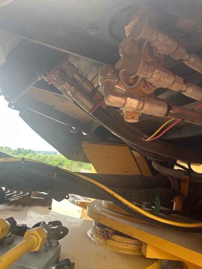 Used 2019 CATERPILLAR 930M