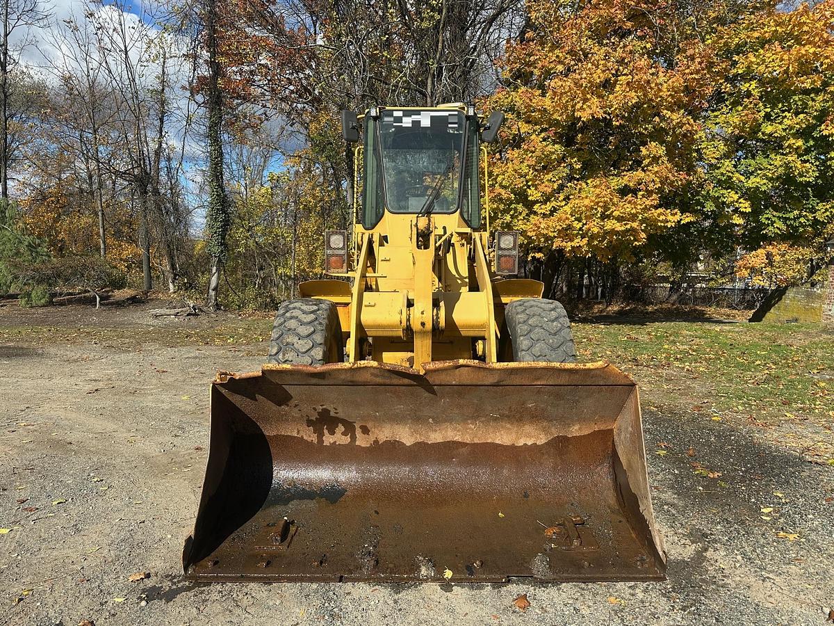 Used 1994 DEERE 444E