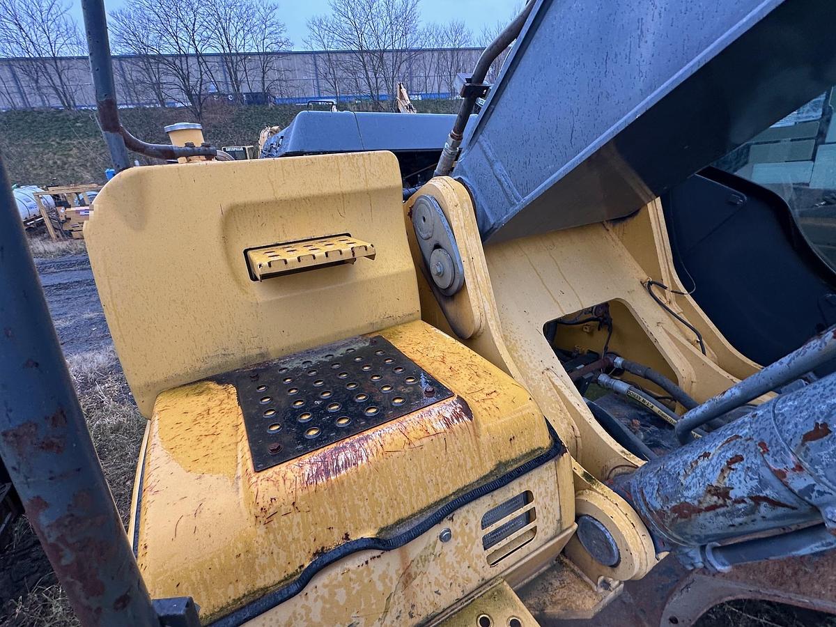 Used 2006 DEERE 350D LC