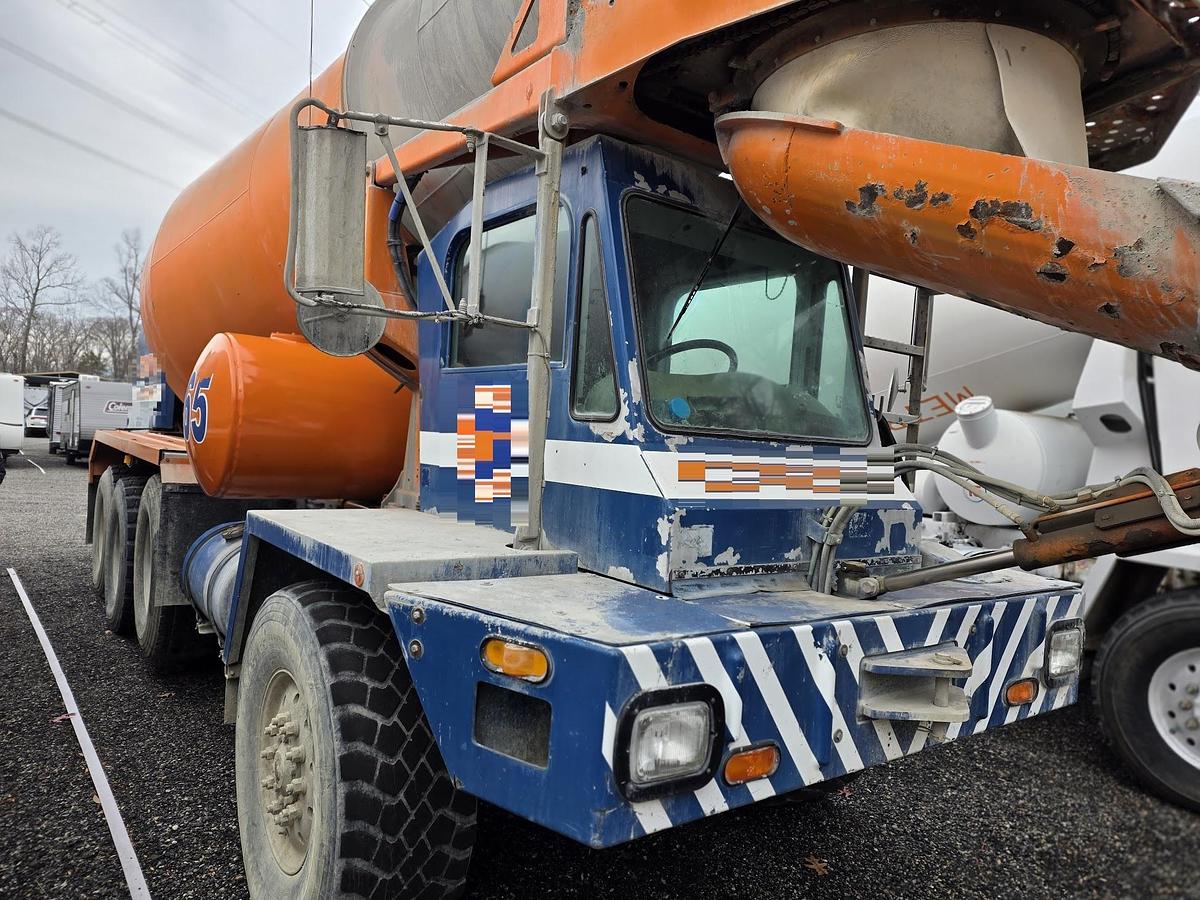 Used 2008 OSHKOSH Front Discharge