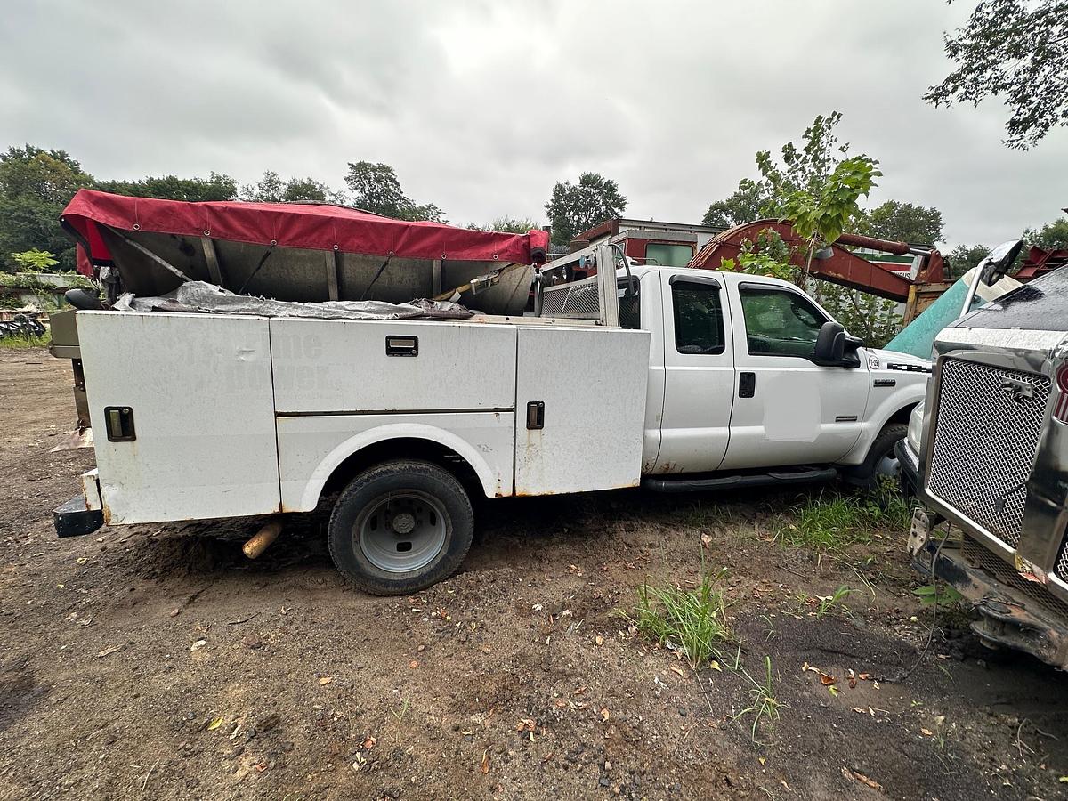Used 2007 FORD F350 Service Truck