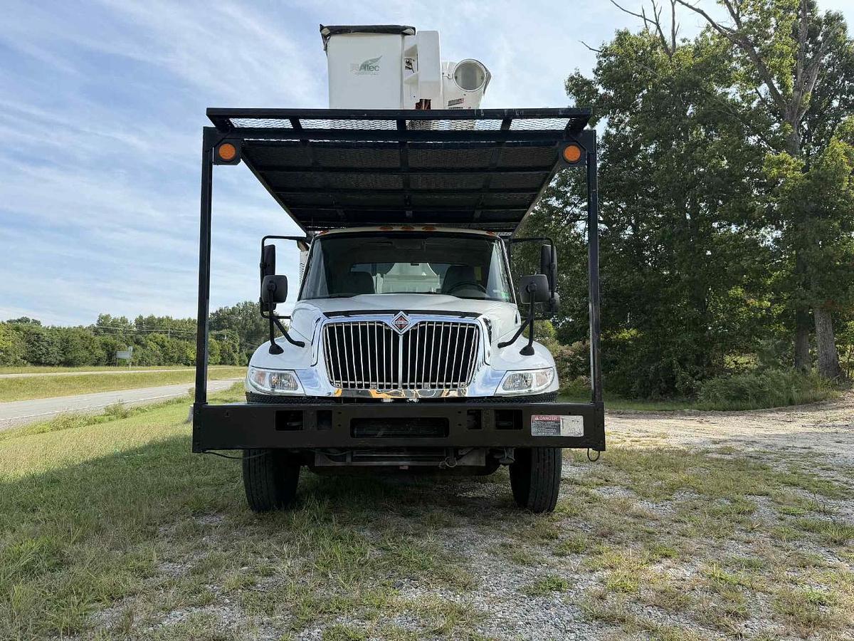 Used 2011 INTERNATIONAL 4300 Chipper Dump