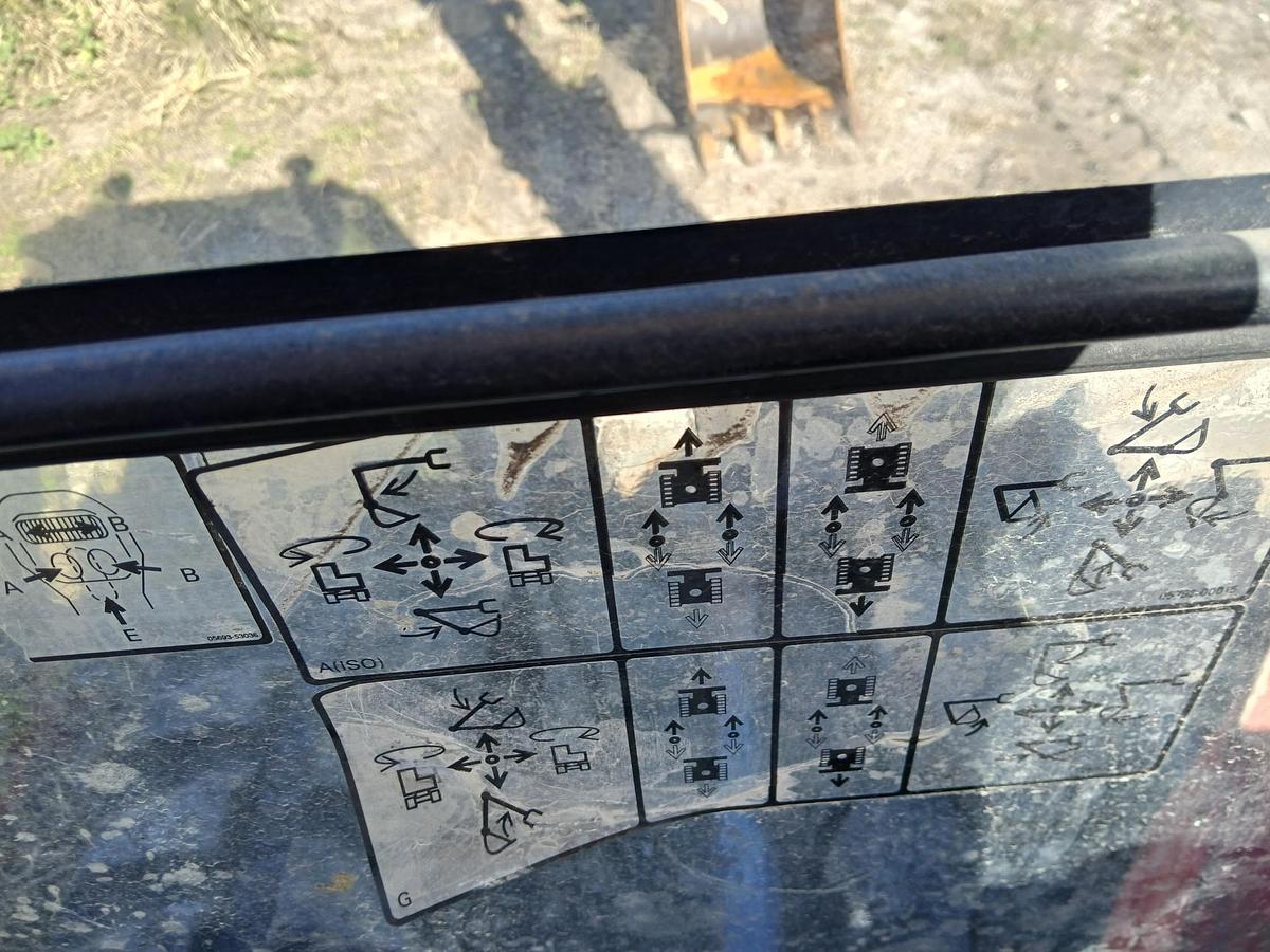 Used 2019 TAKEUCHI TB280FR