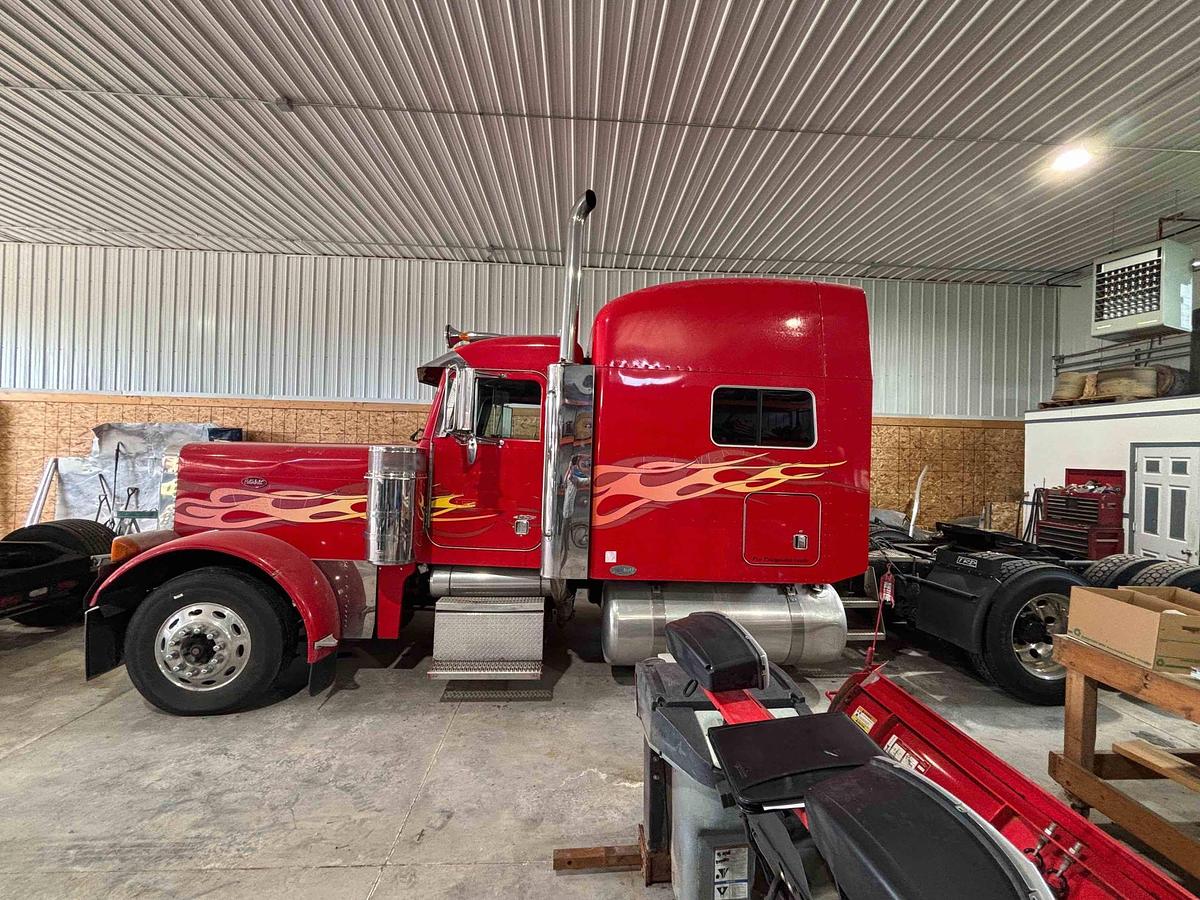 Used 2004 PETERBILT 379