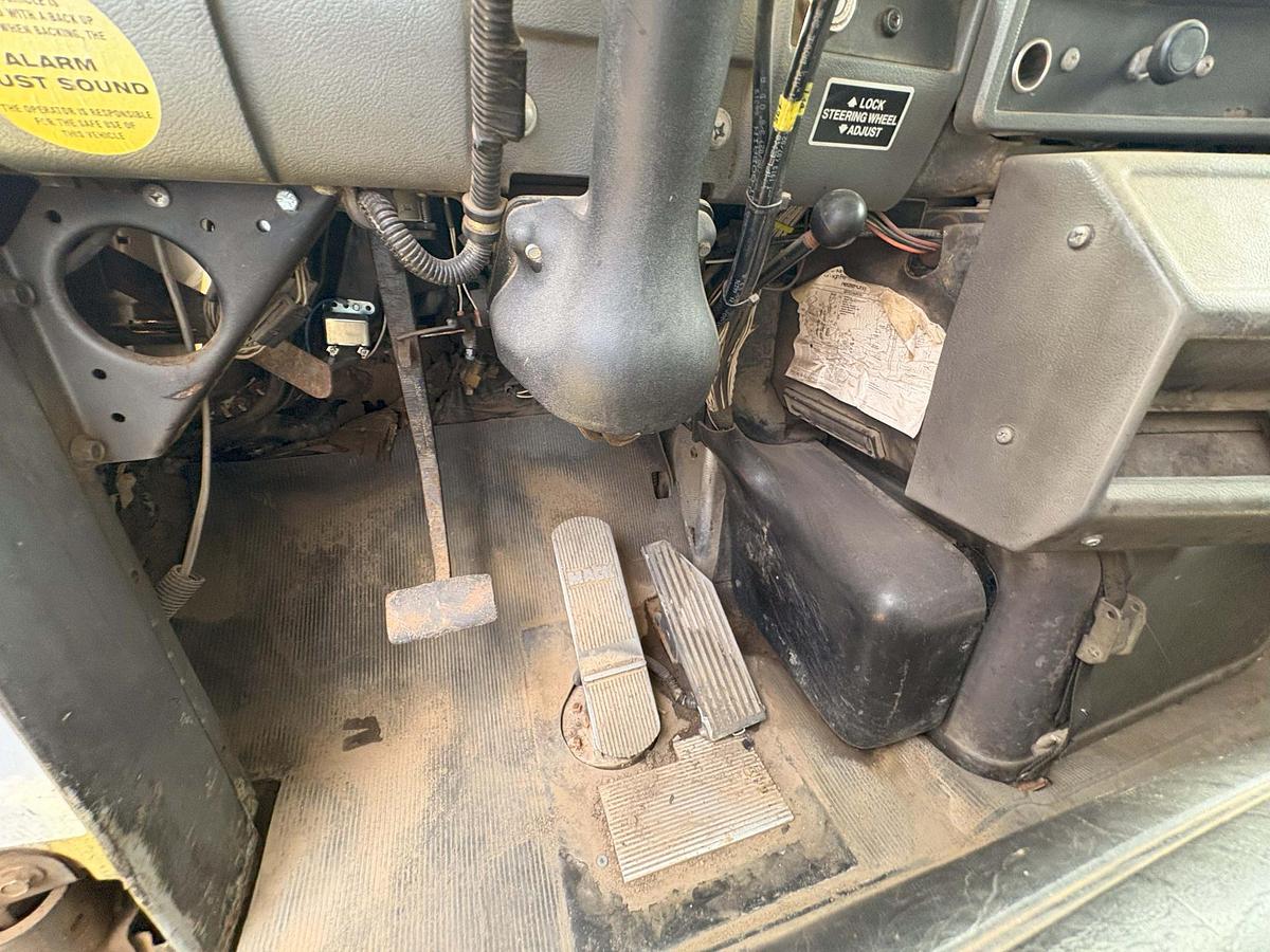 Used 2003 MACK DM 688S