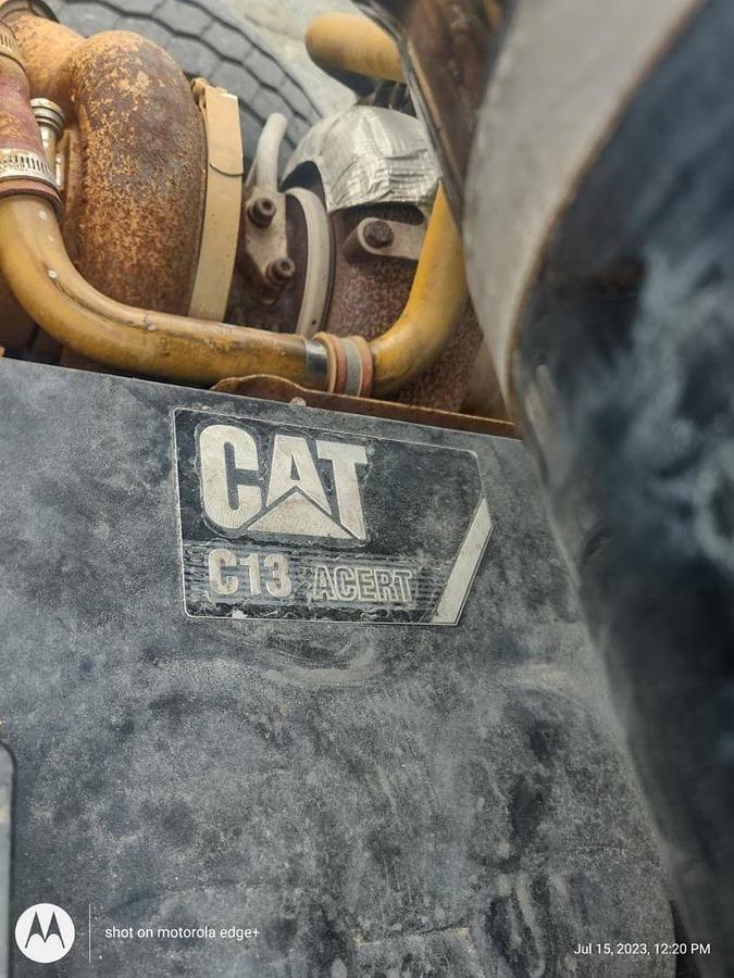 Used 2008 PETERBILT 365 Crane