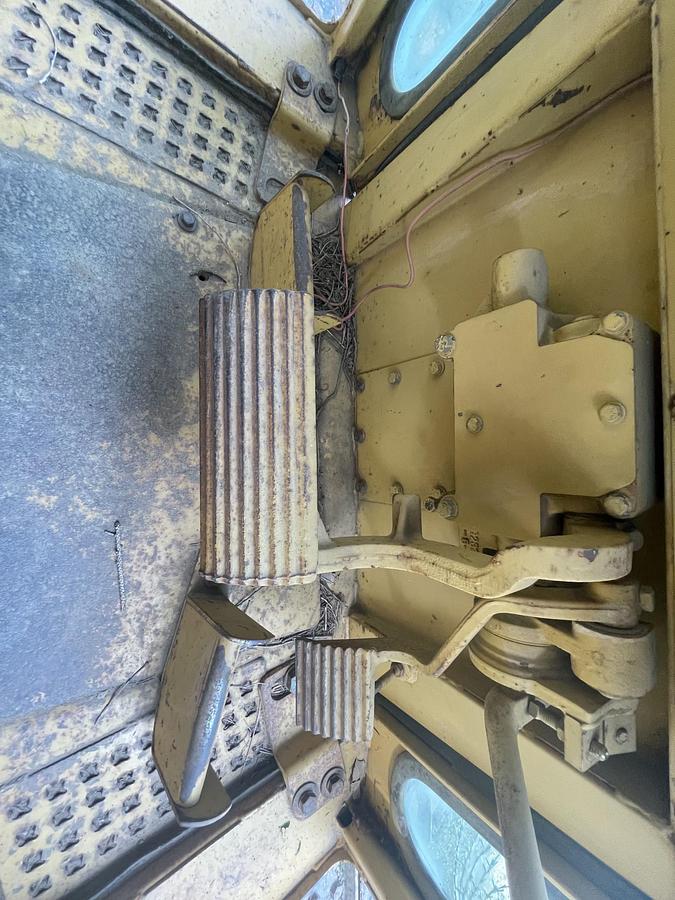 Used 1995 CATERPILLAR D4HXL3