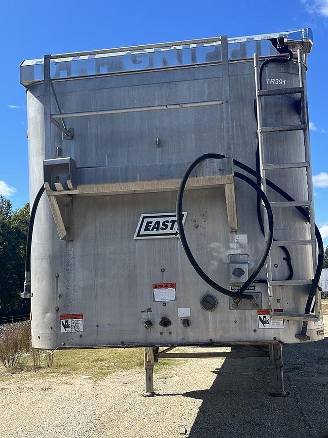 Used 2006 EAST 42' x 96