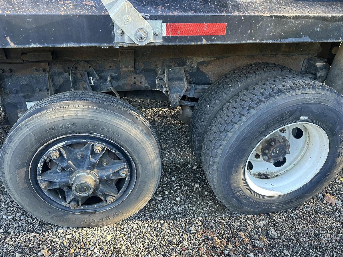 Used 2003 FREIGHTLINER FL112