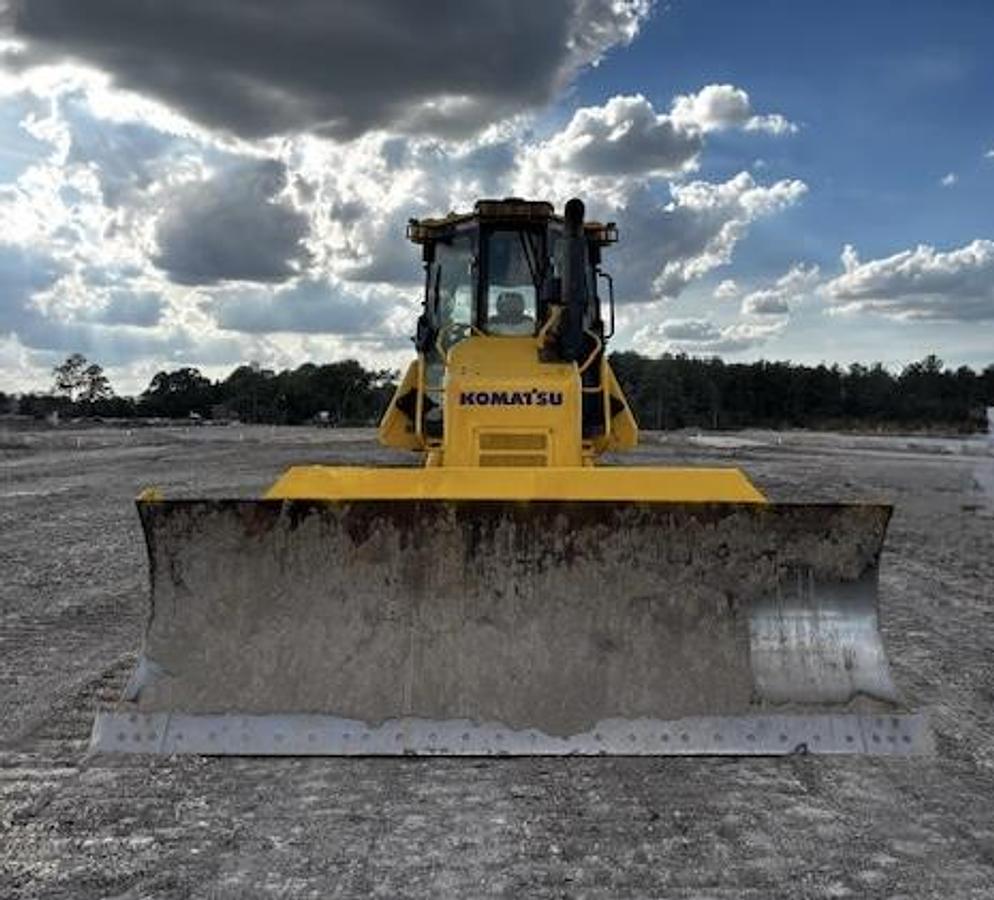 Used 2022 KOMATSU D61PX-24