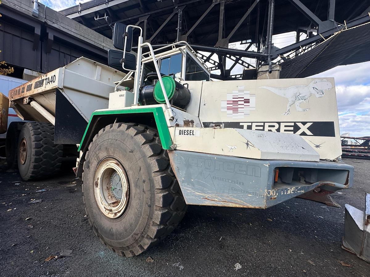 Used 2000 TEREX TA40