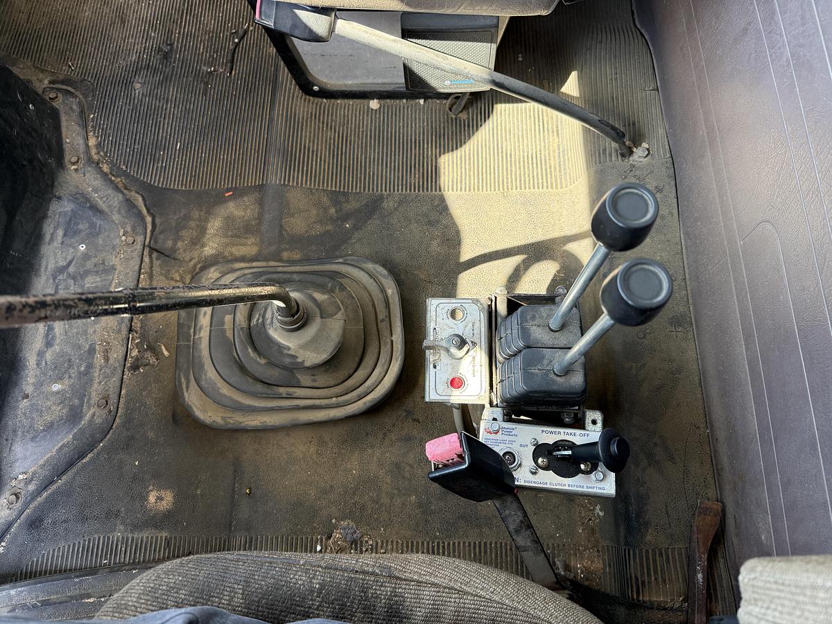 Used 1995 INTERNATIONAL 4900