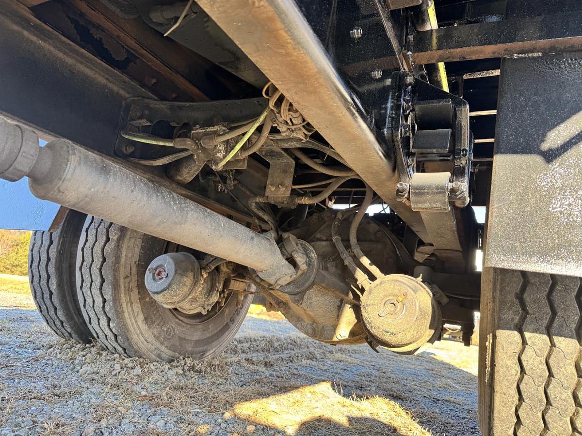 Used 2009 INTERNATIONAL 4400 Dump