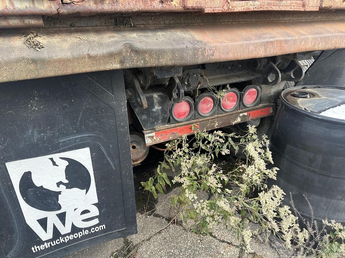 Used 1982 FORD L9000